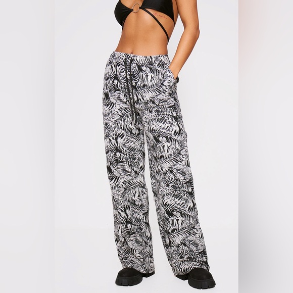 PLT - Picture 1 of 1